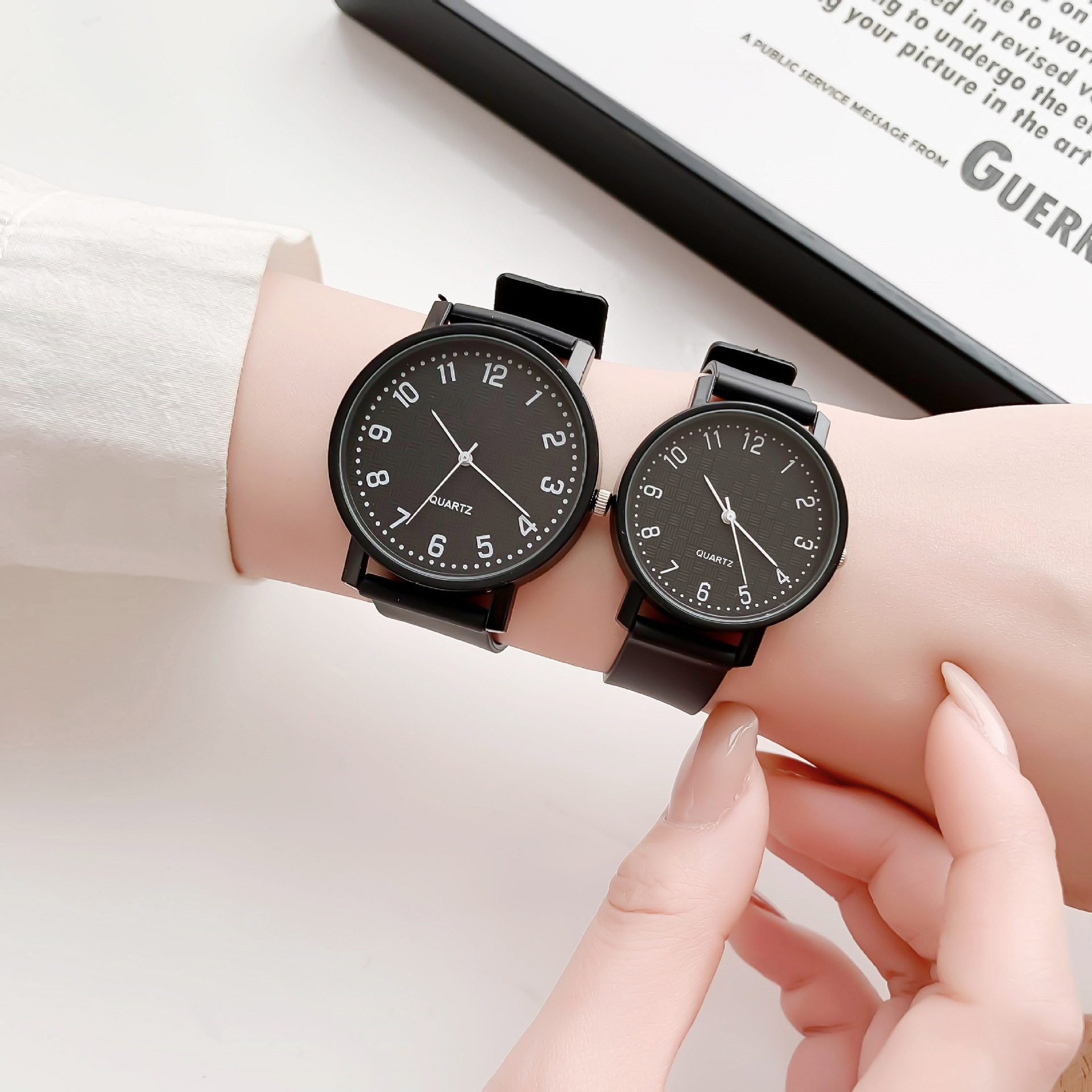Simple Black Watch Quartz Watc - Luxury Watch For Girls ulasan dan harga